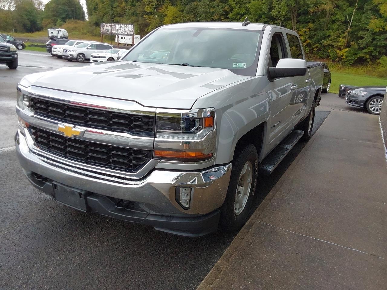 Chevrolet Silverado 1500 4WD Crew Cab 143.5" LT w/1LT 2018