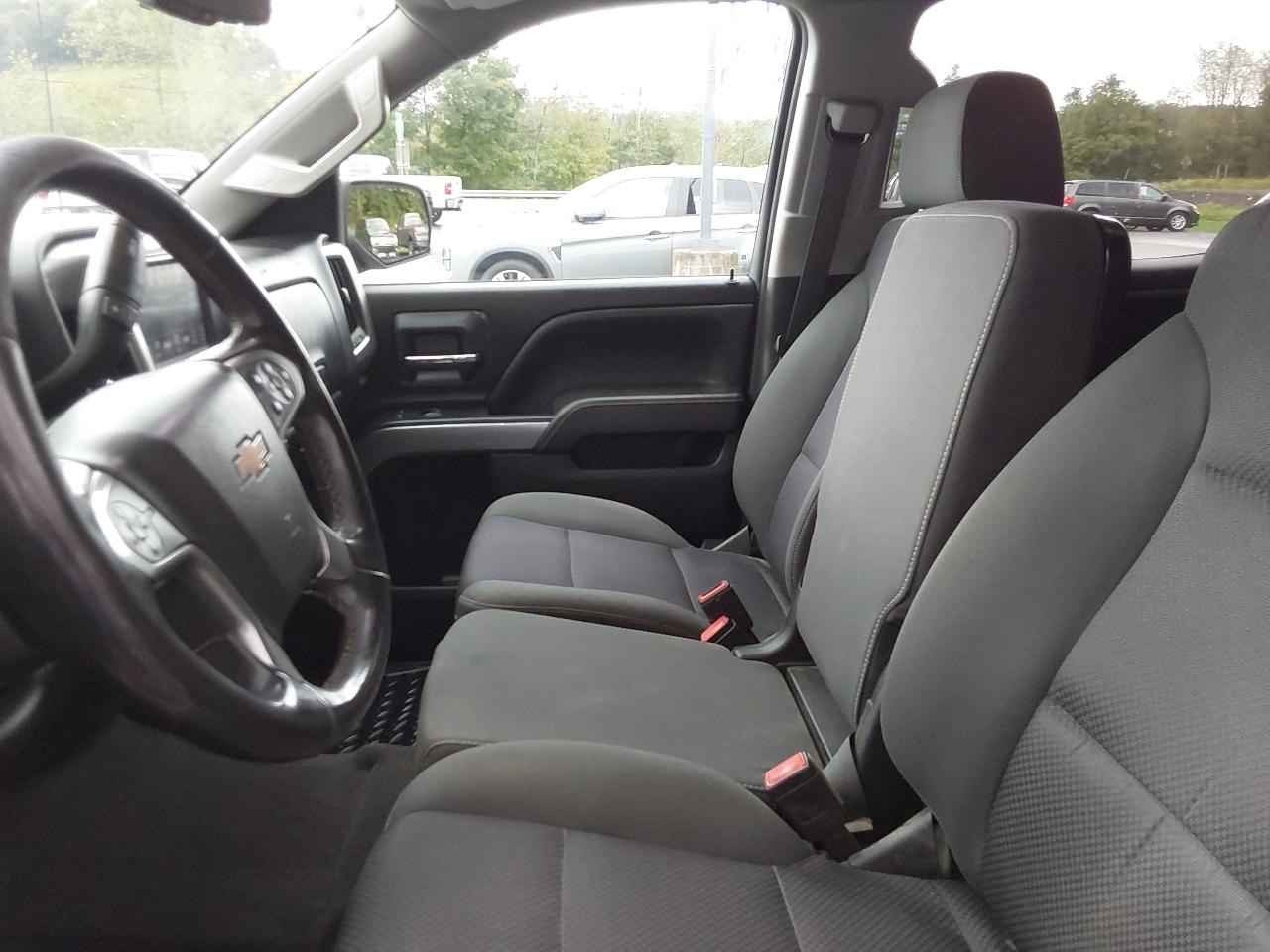 Chevrolet Silverado 1500 4WD Crew Cab 143.5" LT w/1LT 2018