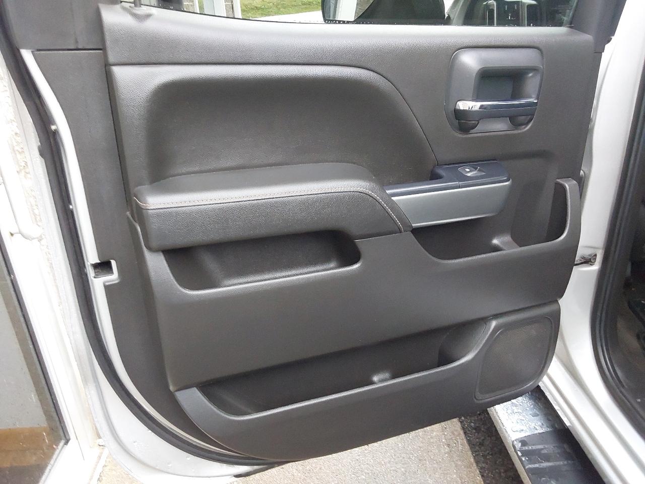 Chevrolet Silverado 1500 4WD Crew Cab 143.5" LT w/1LT 2018