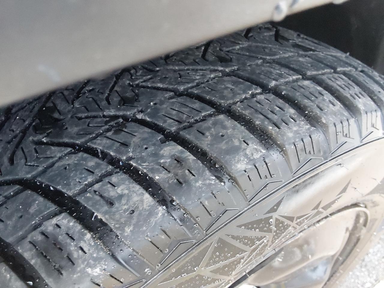 Jeep Cherokee 4WD 4dr Sport 2015