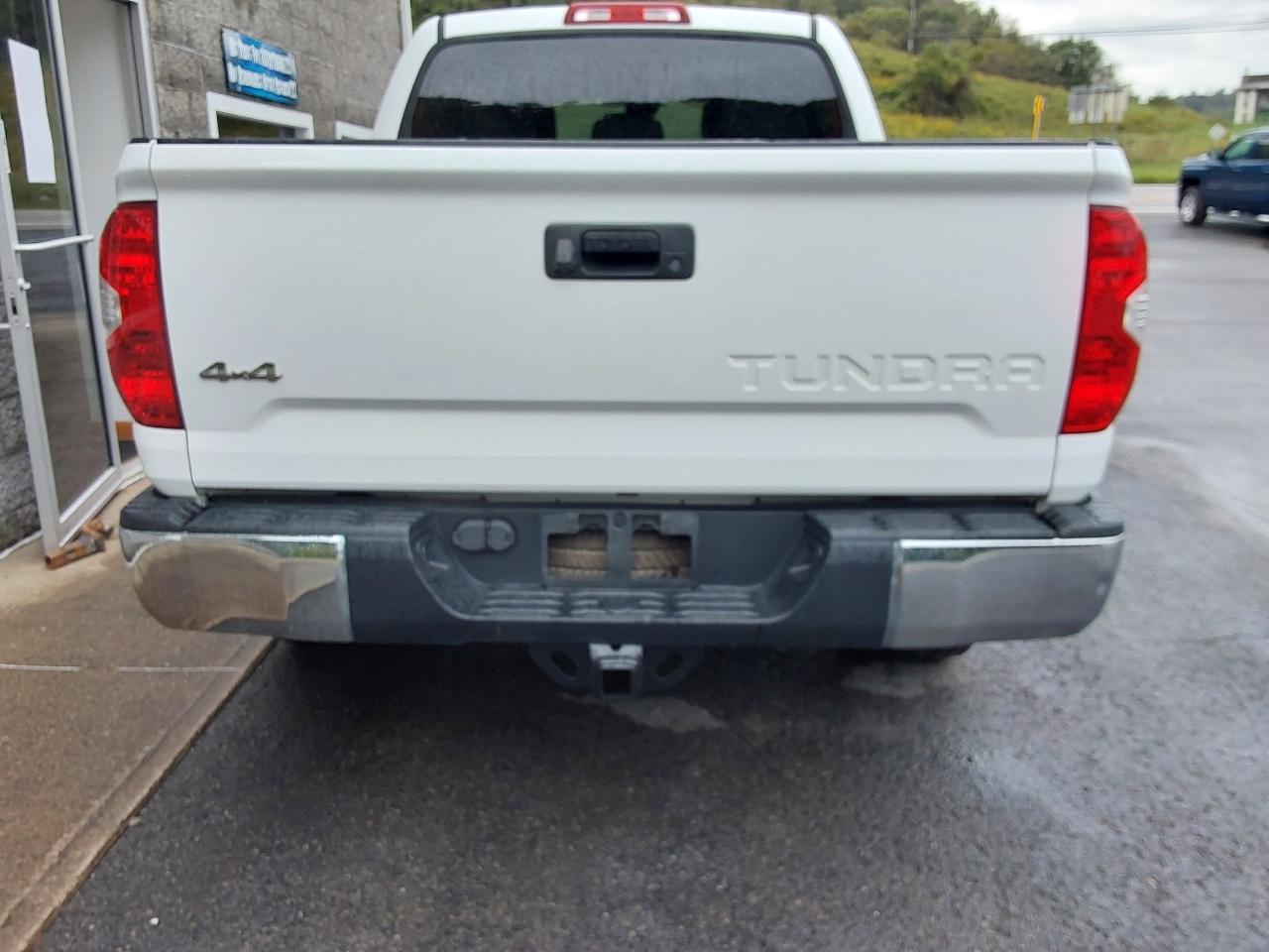 Toyota Tundra 4WD SR5 CrewMax 5.5' Bed 4.6L (Natl) 2018