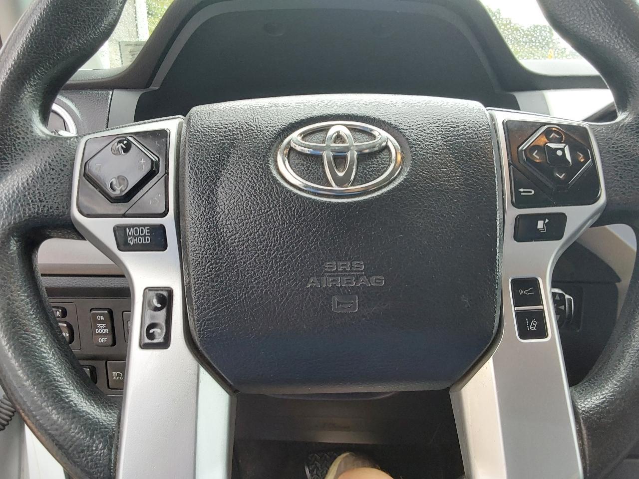 Toyota Tundra 4WD SR5 CrewMax 5.5' Bed 4.6L (Natl) 2018