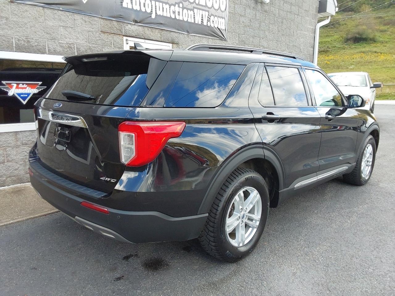 Ford Explorer 4dr XLT 4WD 2022