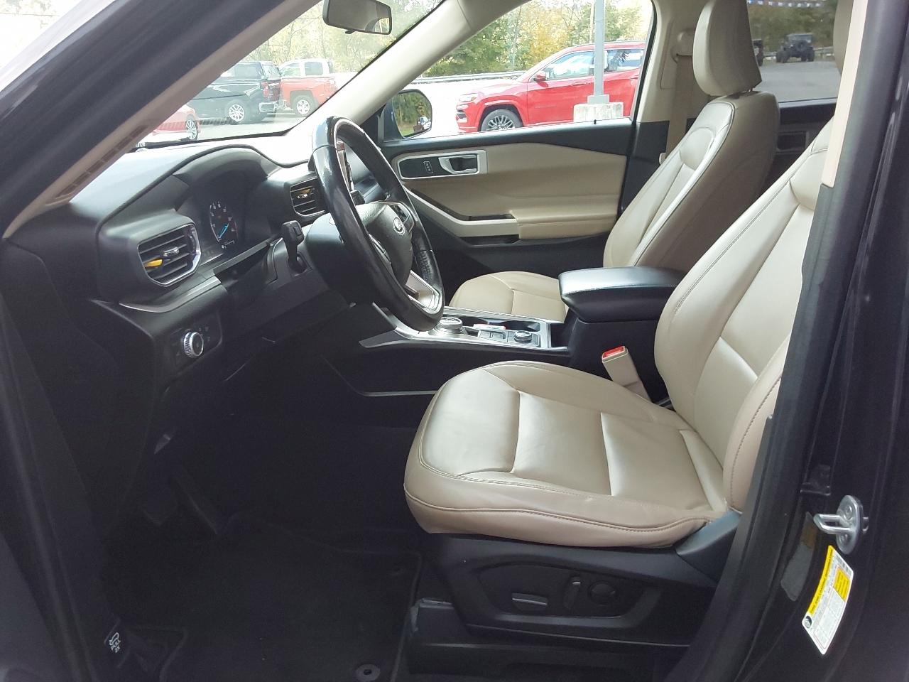 Ford Explorer 4dr XLT 4WD 2022