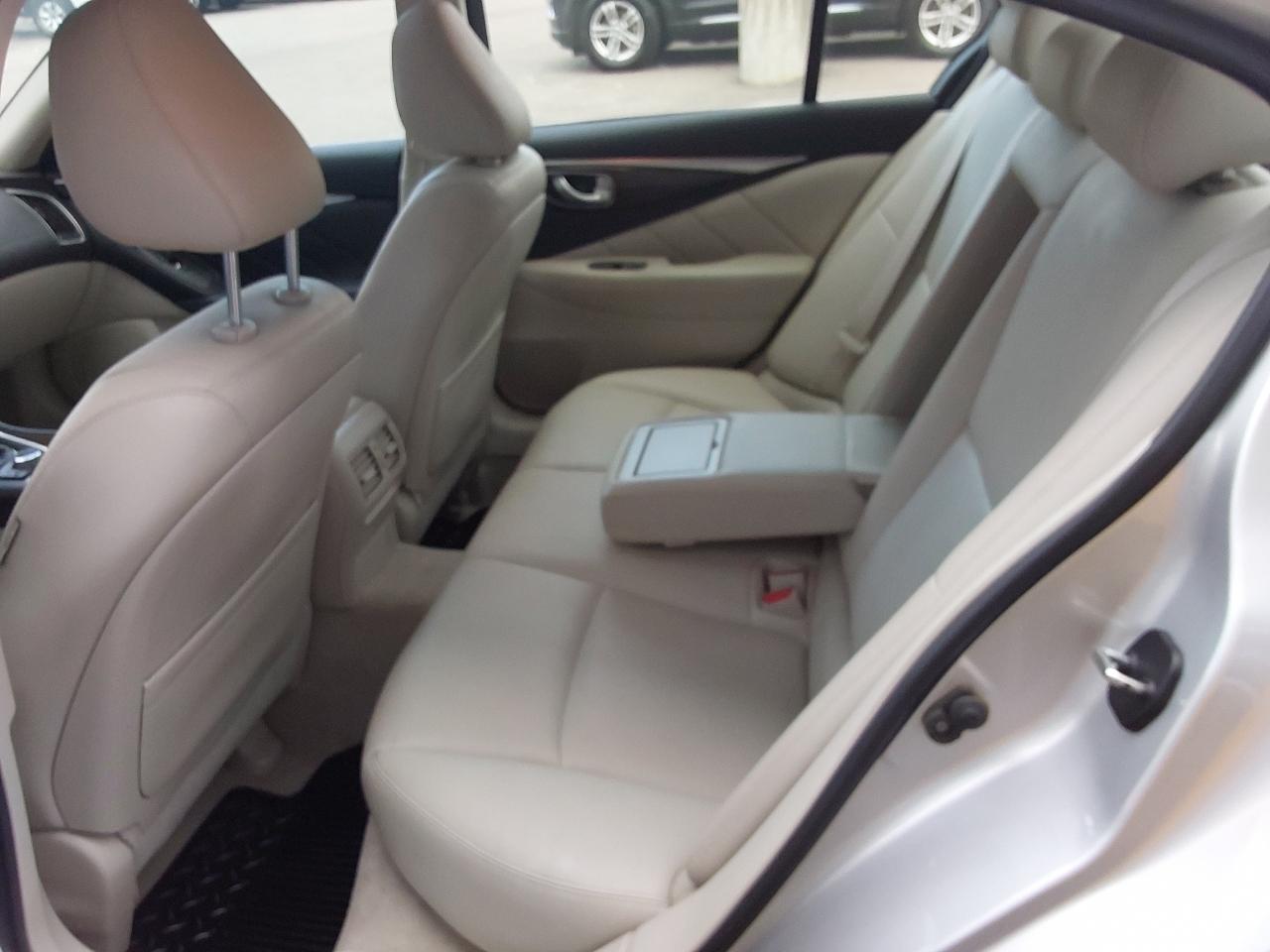 Infiniti Q50 3.0t LUXE AWD 2018