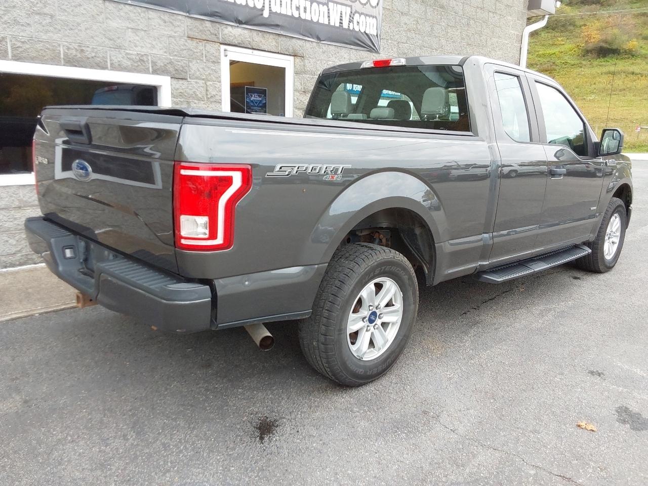 Ford F-150 4WD SuperCab 145" Lariat 2015