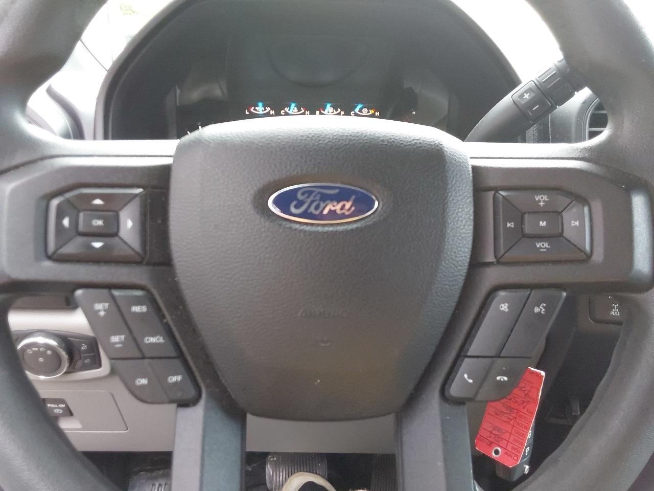 Ford F-150 4WD SuperCab 145" Lariat 2015