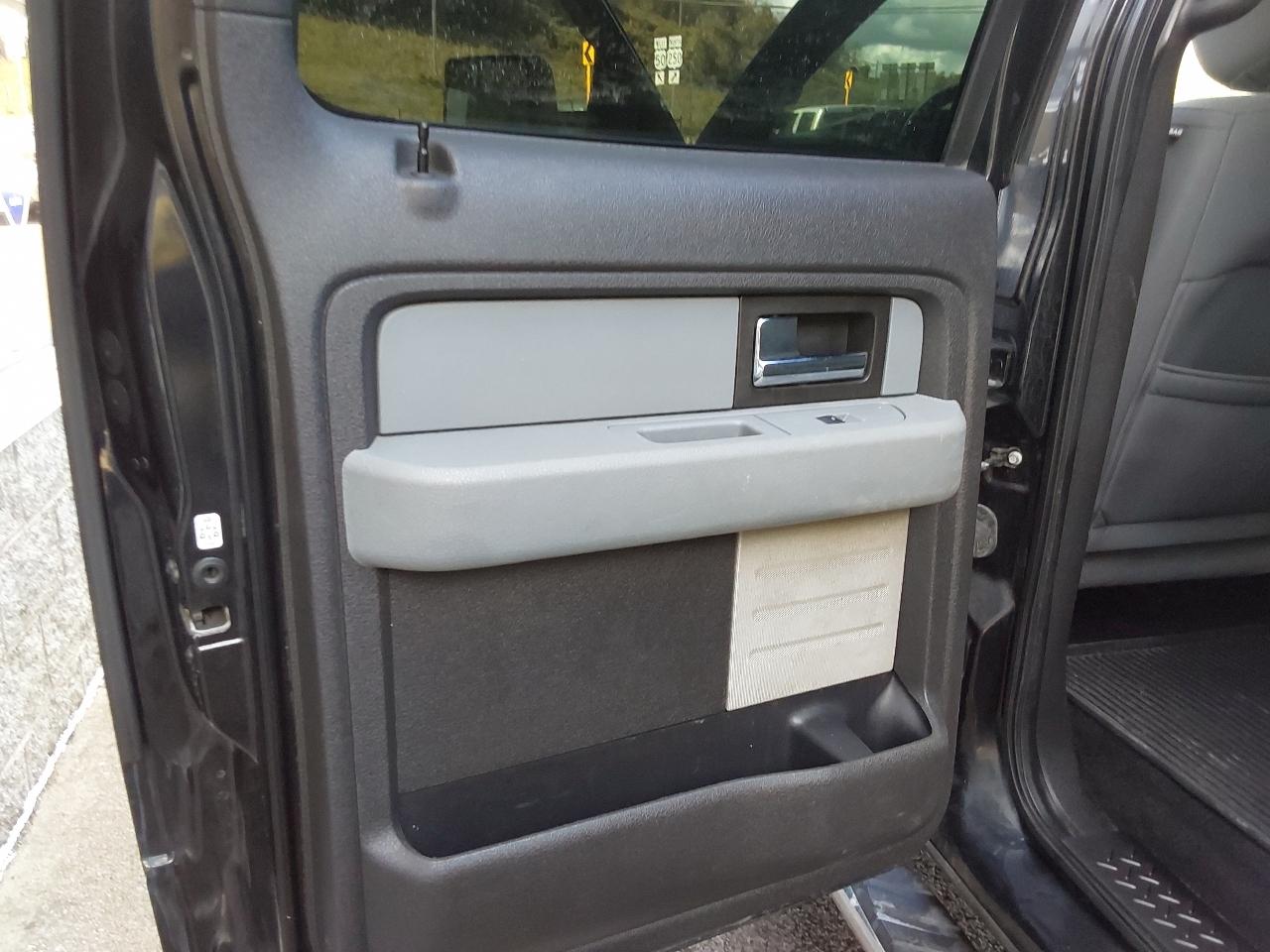 Ford F-150 4WD SuperCrew 145" XLT 2014