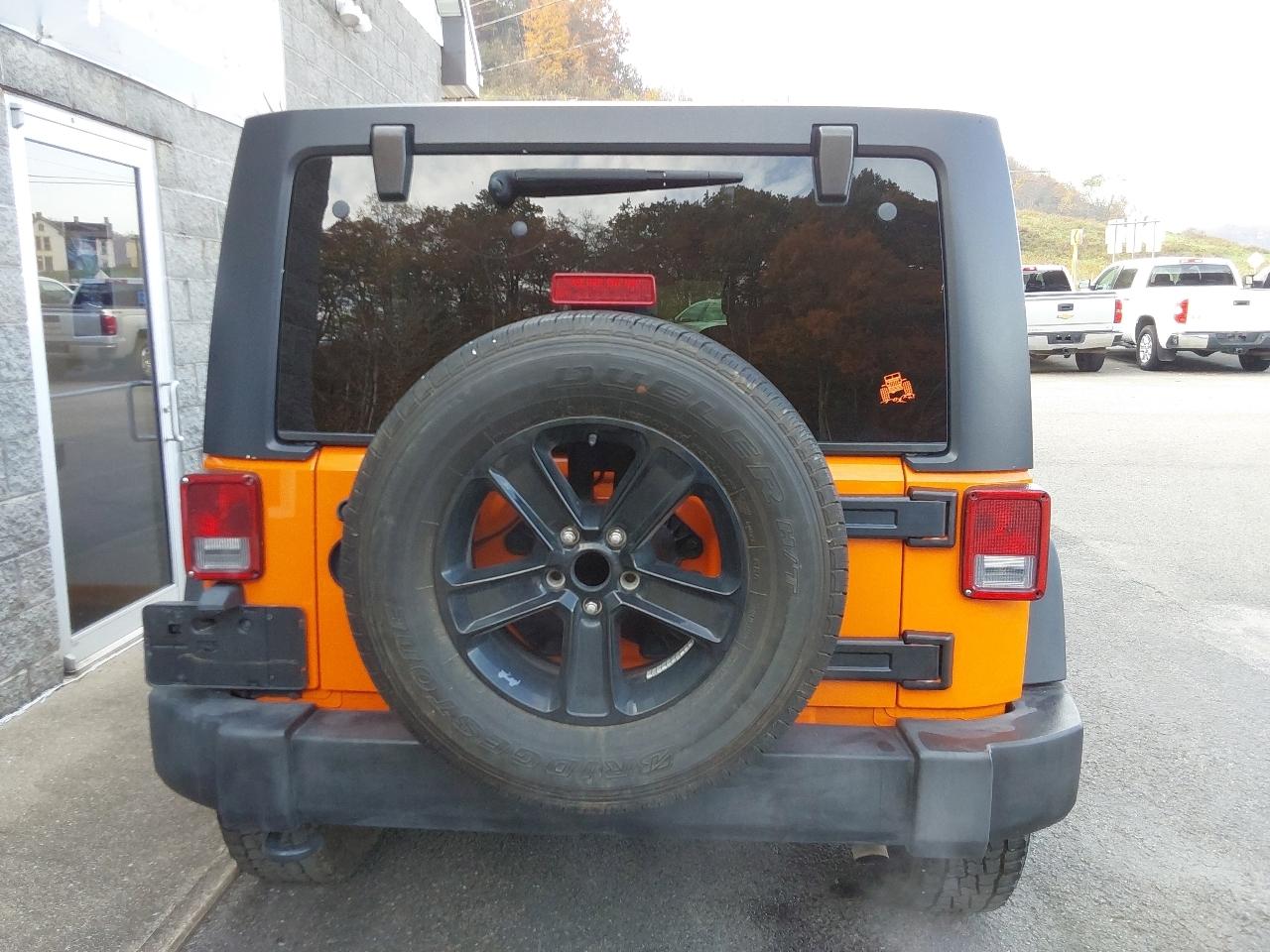 Jeep Wrangler Unlimited 4WD 4dr Sport 2013