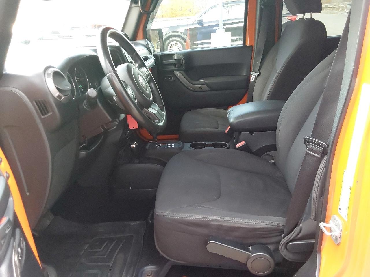 Jeep Wrangler Unlimited 4WD 4dr Sport 2013