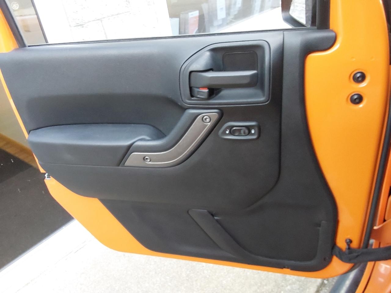 Jeep Wrangler Unlimited 4WD 4dr Sport 2013