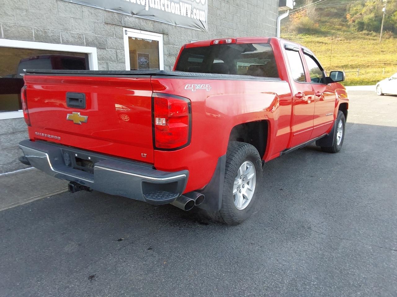 Chevrolet Silverado 1500 4WD Double Cab 143.5" LT w/1LT 2017