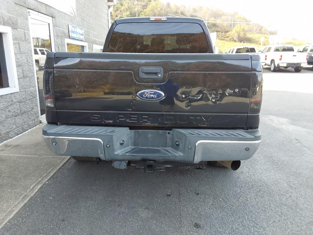 Ford Super Duty F-250 SRW XLT 4WD SuperCab 6.75' Box 2015