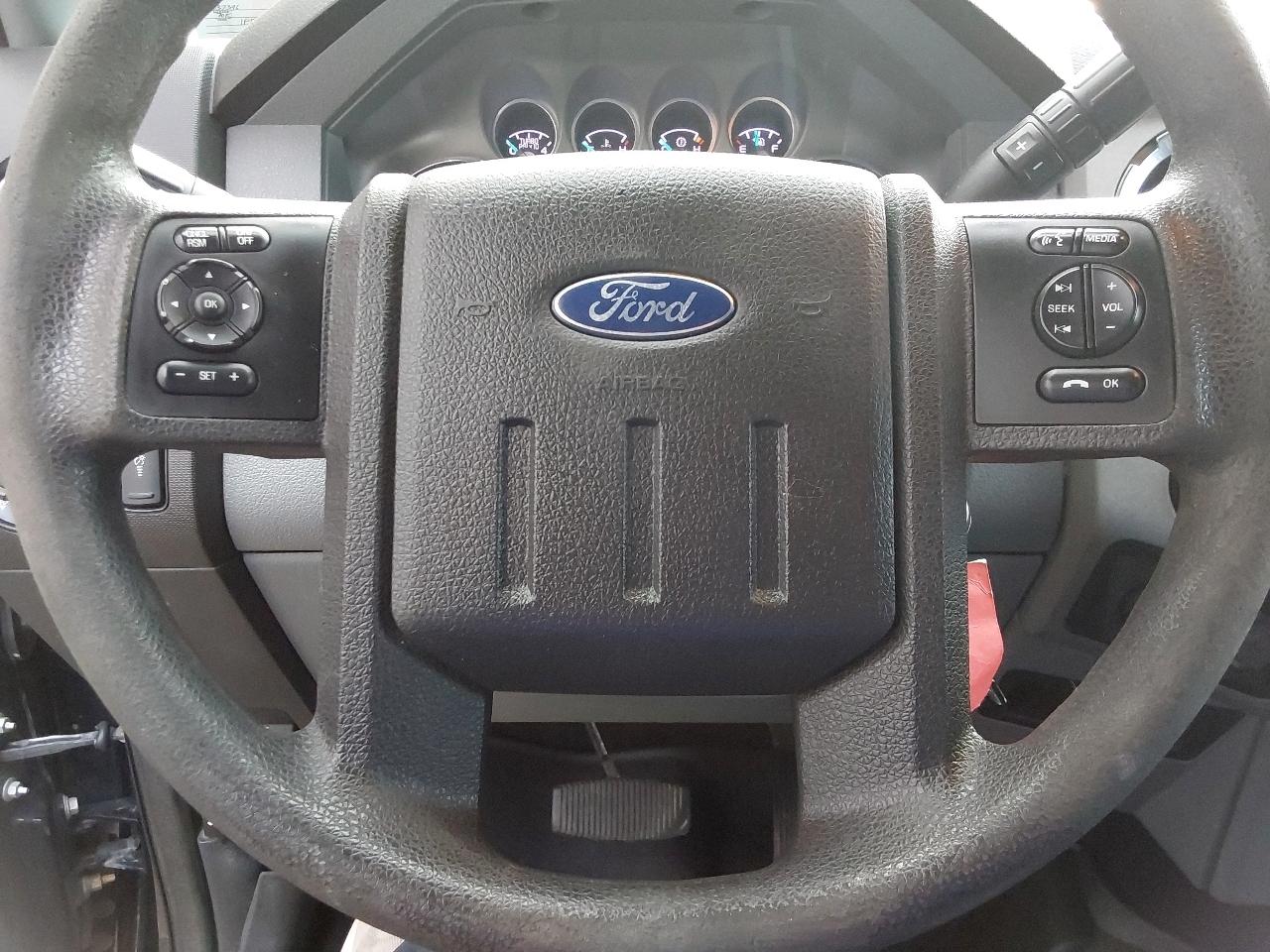 Ford Super Duty F-250 SRW XLT 4WD SuperCab 6.75' Box 2015
