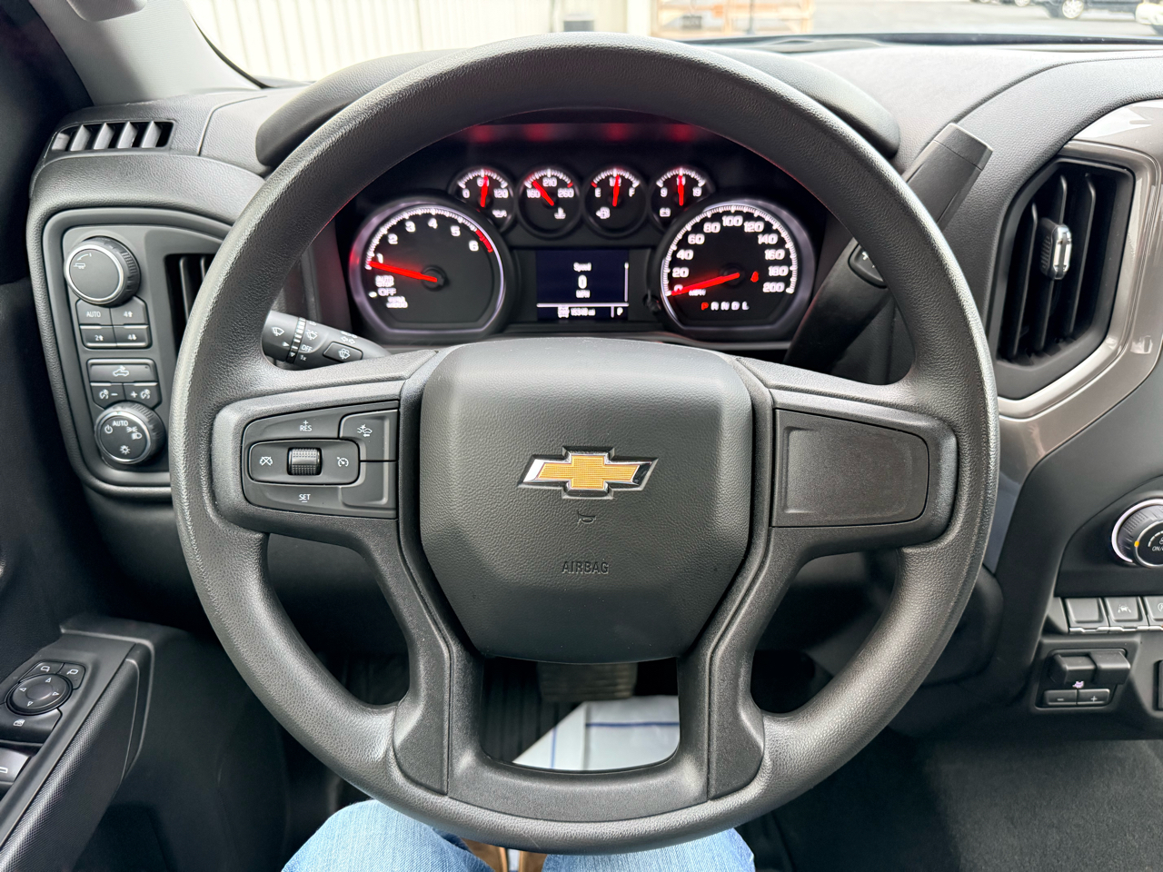 Chevrolet Silverado 1500 4WD Crew Cab 147" Work Truck 2023