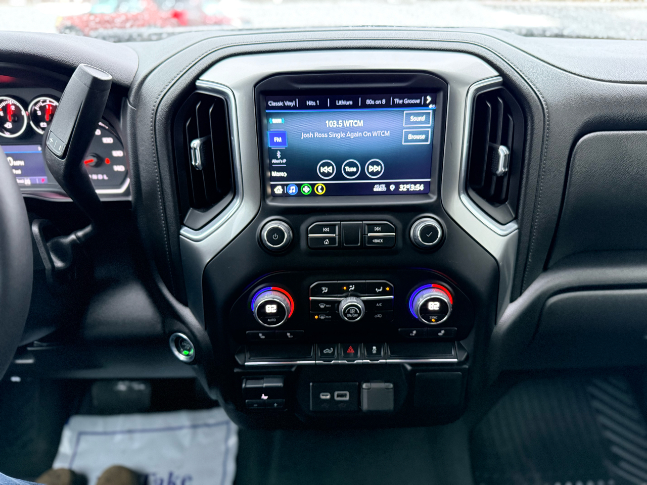 Chevrolet Silverado 2500HD 4WD Double Cab 149" LT 2023