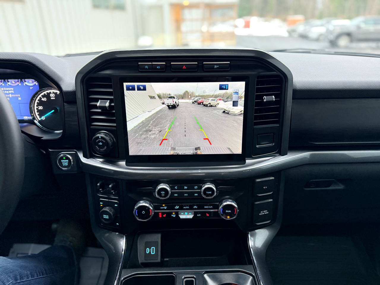 Ford F-150 XLT 4WD SuperCrew 5.5' Box 2023