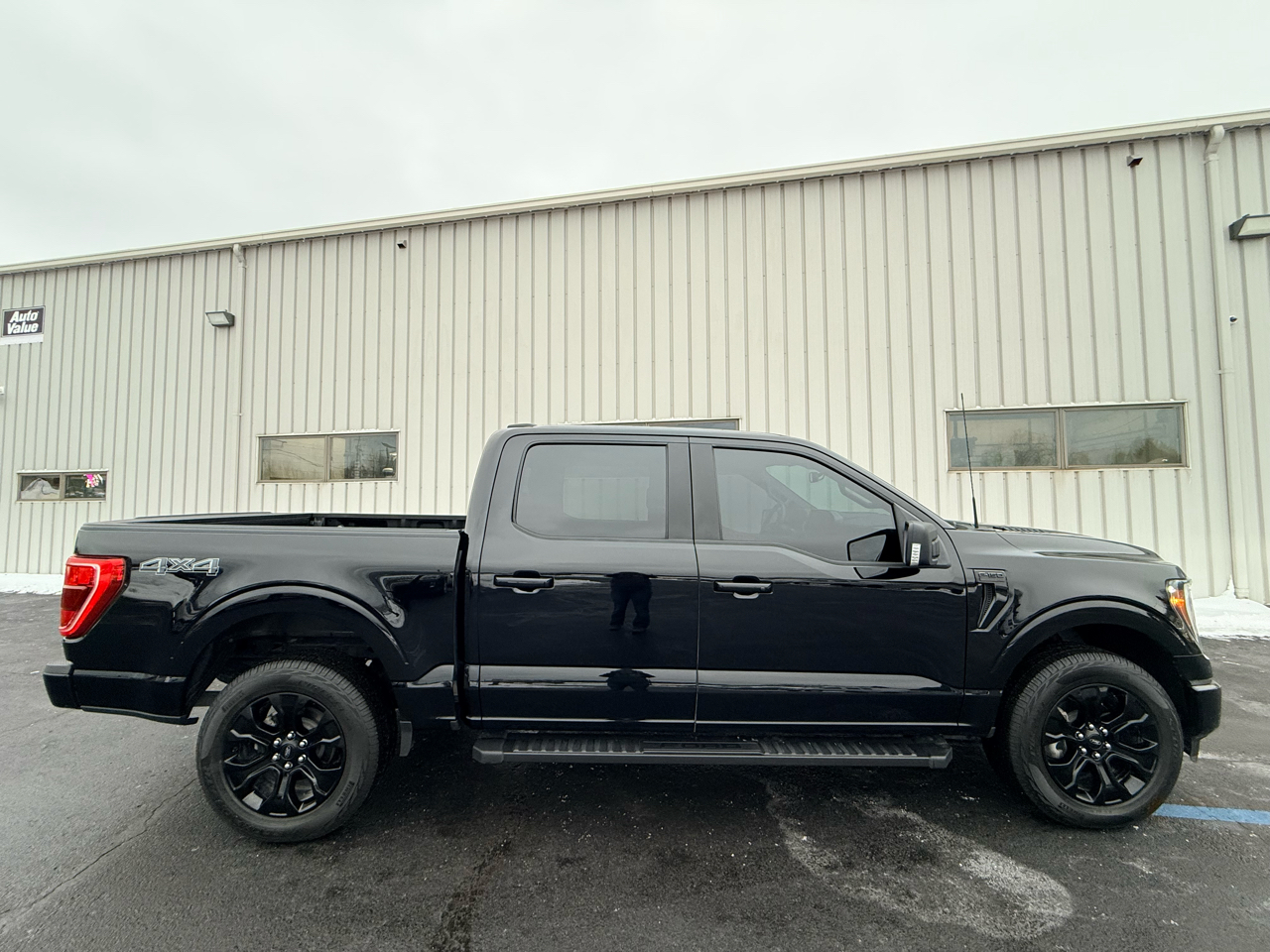 Ford F-150 XLT 4WD SuperCrew 5.5' Box 2023