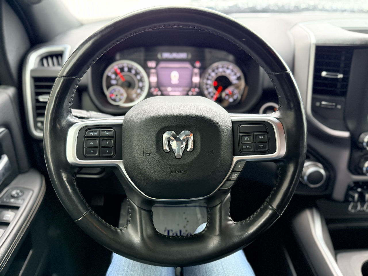 RAM 2500 Big Horn 4x4 Crew Cab 6'4" Box 2019