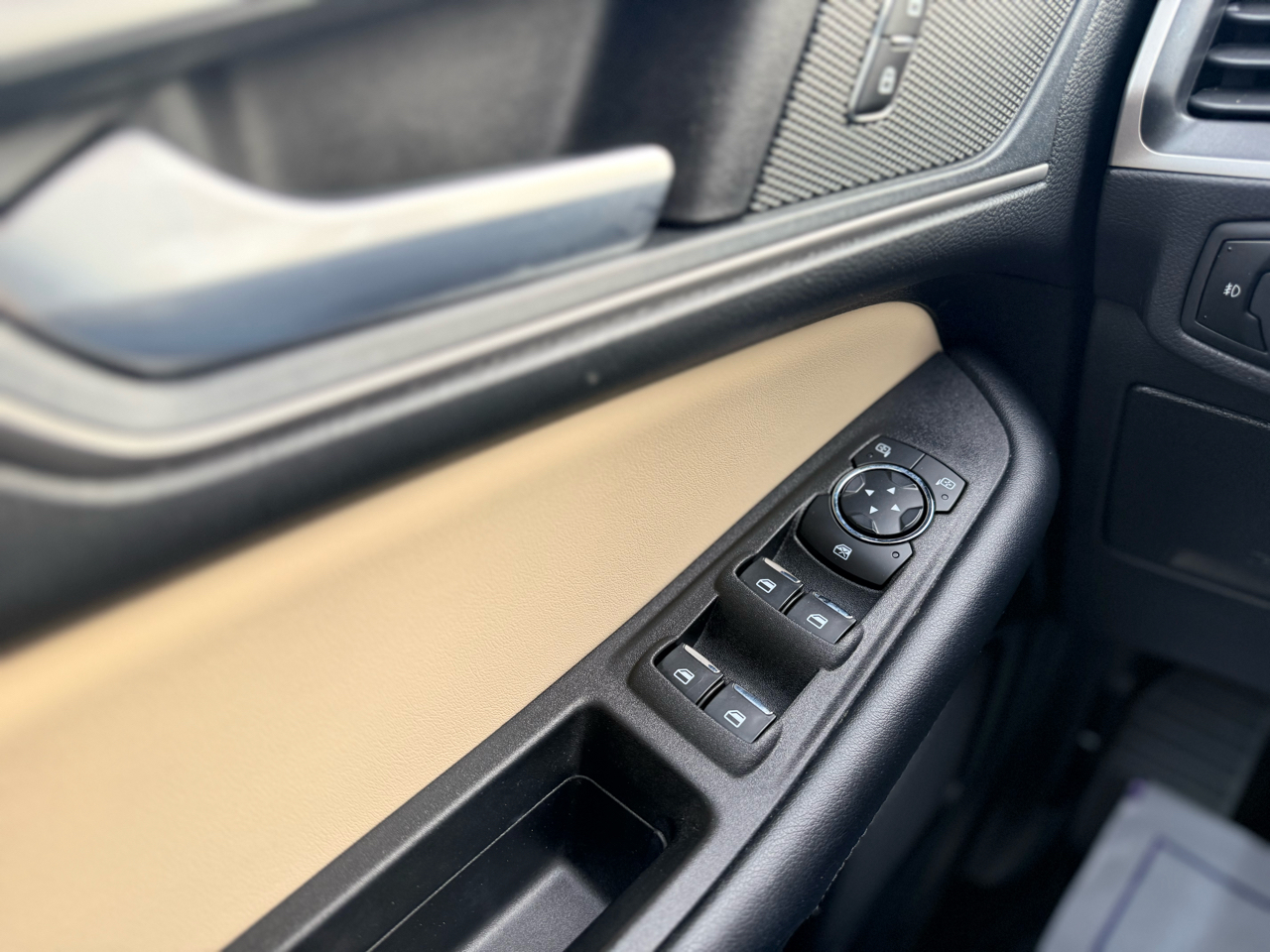 Ford Edge SEL AWD 2024