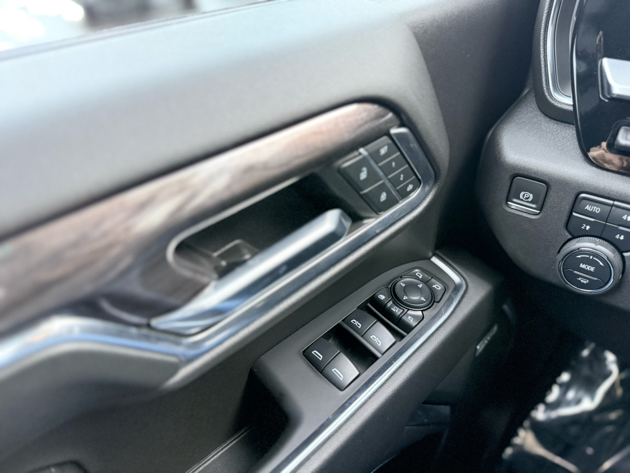 Chevrolet Silverado 2500HD 4WD Crew Cab 159" LTZ 2024