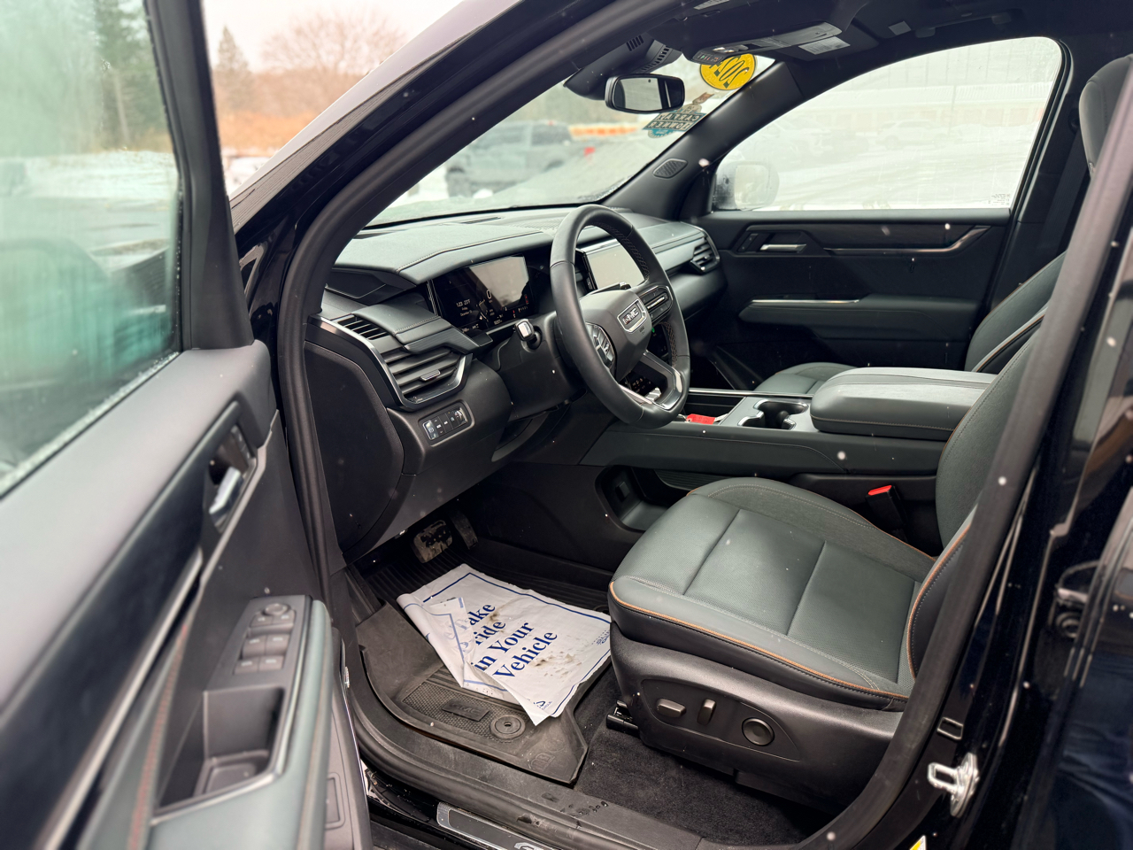 GMC Acadia AWD 4dr AT4 2024