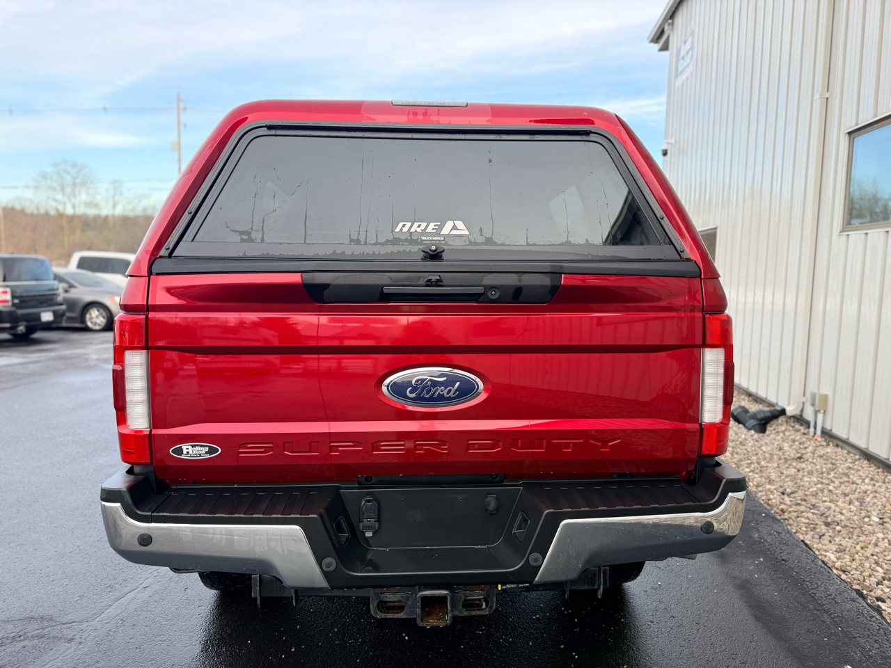 Ford Super Duty F-350 SRW Lariat 4WD Crew Cab 6.75' Box 2017