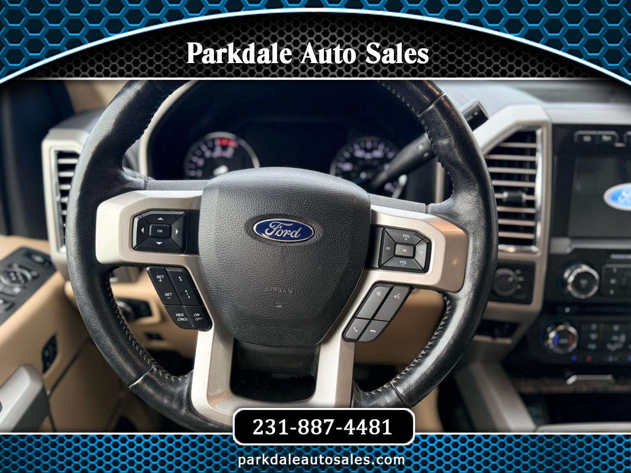 2017 Ford Super Duty F-350 SRW Lariat 4WD Crew Cab 6.75' Box