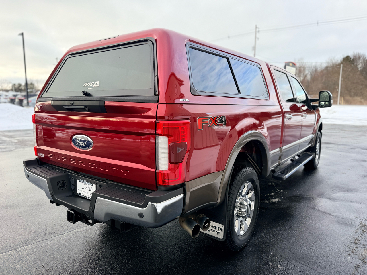 Ford Super Duty F-350 SRW Lariat 4WD Crew Cab 6.75' Box 2017