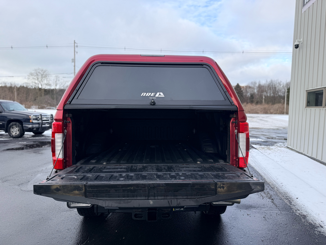 Ford Super Duty F-350 SRW Lariat 4WD Crew Cab 6.75' Box 2017