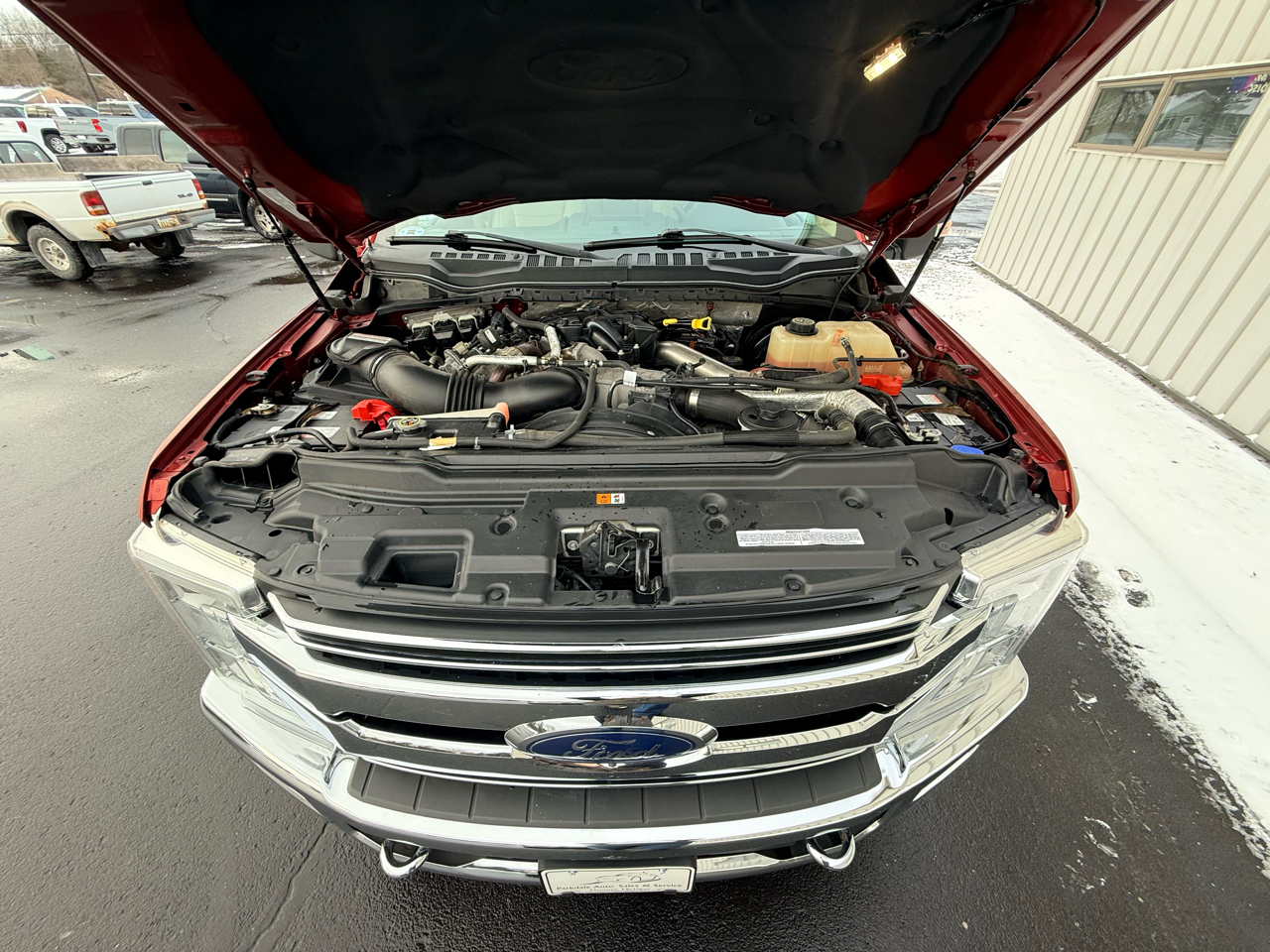 Ford Super Duty F-350 SRW Lariat 4WD Crew Cab 6.75' Box 2017