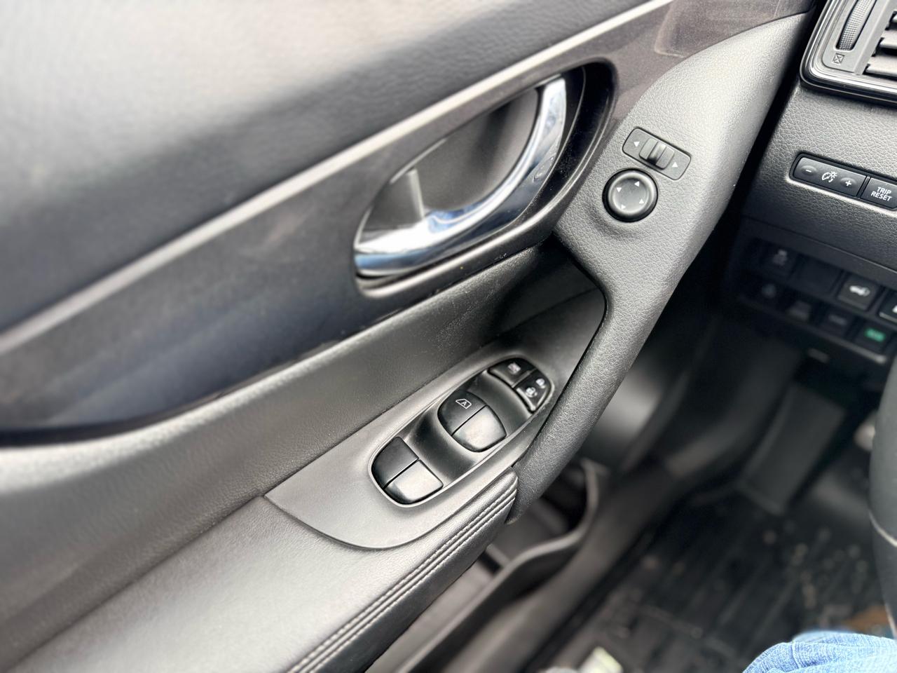 Nissan Rogue AWD SV 2018