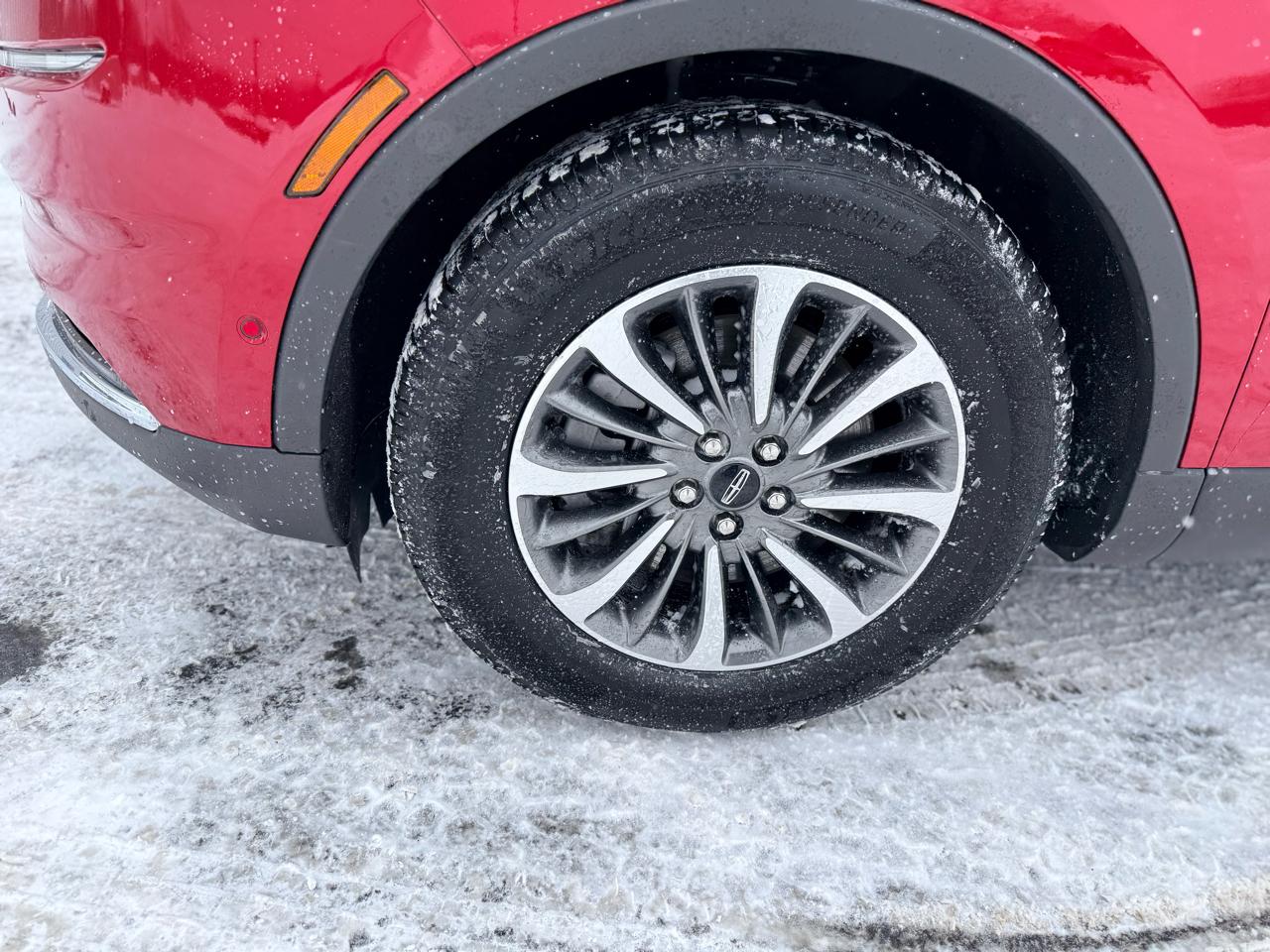 Lincoln Nautilus Reserve AWD 2021