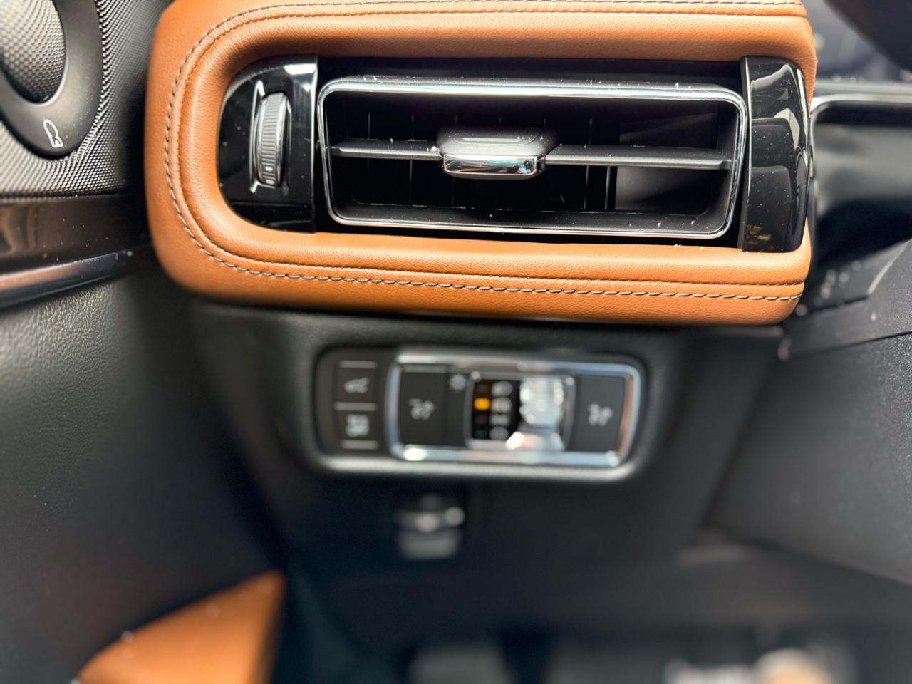 Lincoln Nautilus Reserve AWD 2021