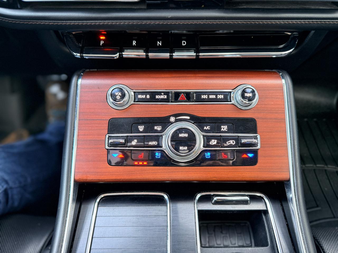 Lincoln Aviator Reserve AWD 2021