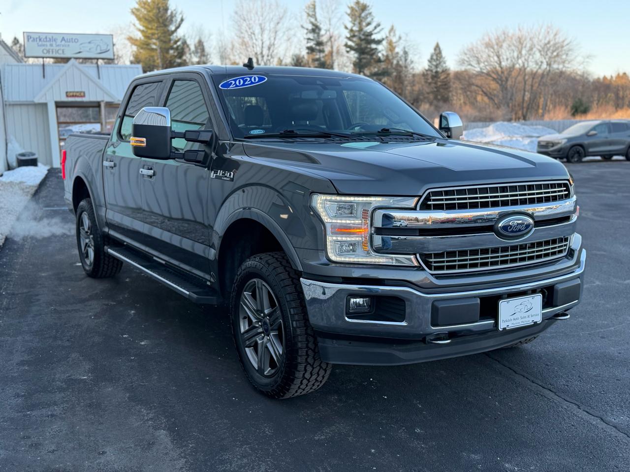 Ford F-150 4WD SuperCrew 145" Lariat 2020
