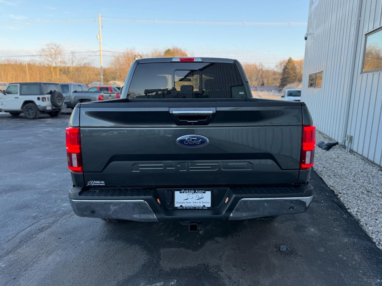 Ford F-150 4WD SuperCrew 145" Lariat 2020