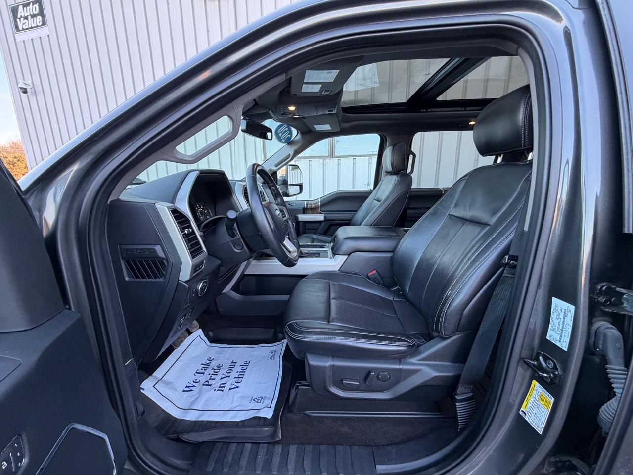 Ford F-150 4WD SuperCrew 145" Lariat 2020