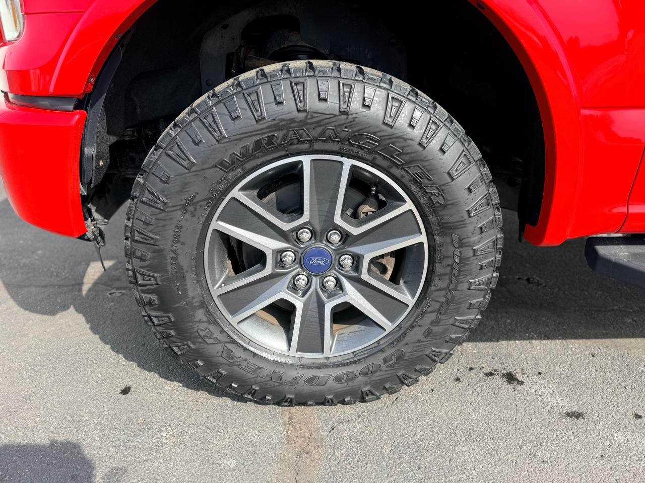 Ford F-150 4WD SuperCab 145" Lariat 2015