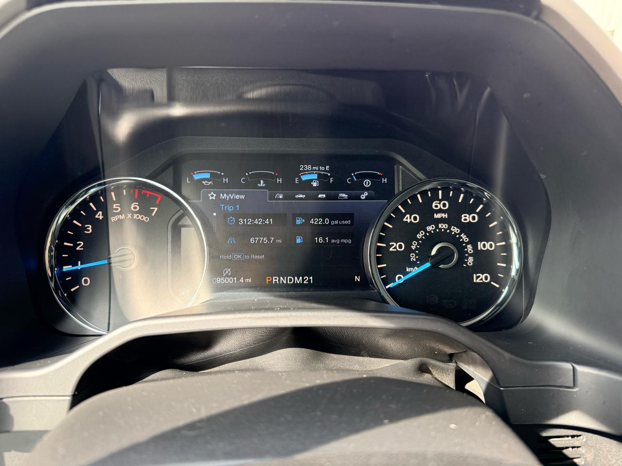 Ford F-150 4WD SuperCab 145" Lariat 2015