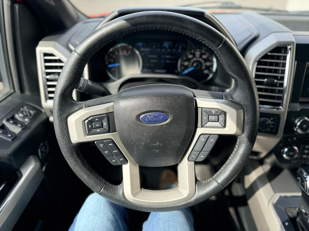 Ford F-150 4WD SuperCab 145" Lariat 2015