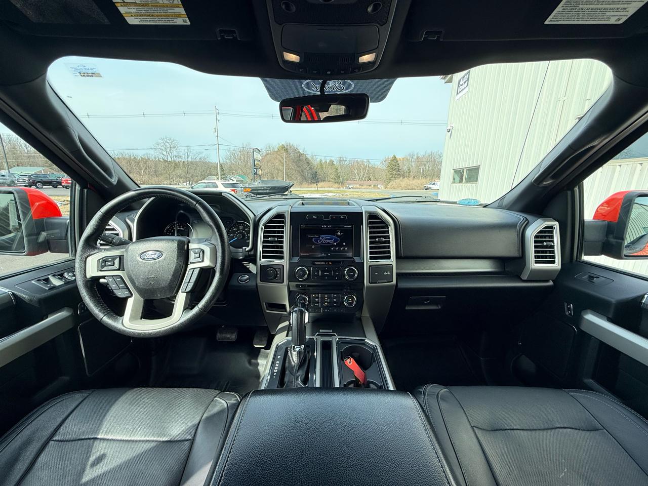 Ford F-150 4WD SuperCab 145" Lariat 2015