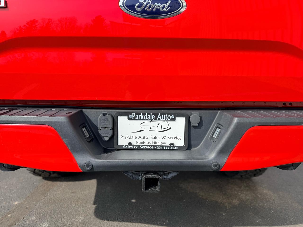 Ford F-150 4WD SuperCab 145" Lariat 2015