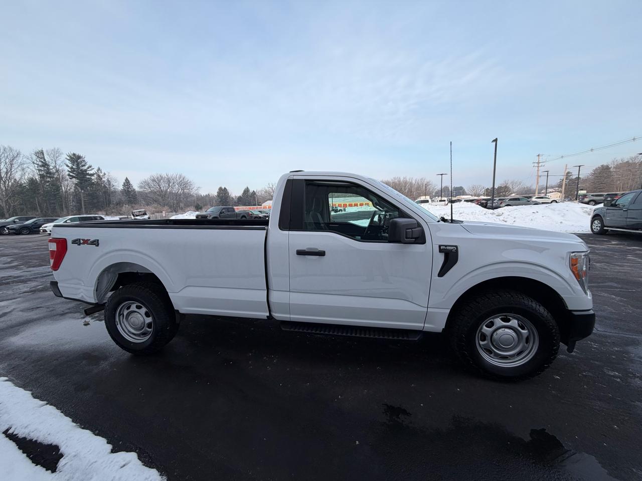 Ford F-150 XLT 4WD Reg Cab 8' Box 2021