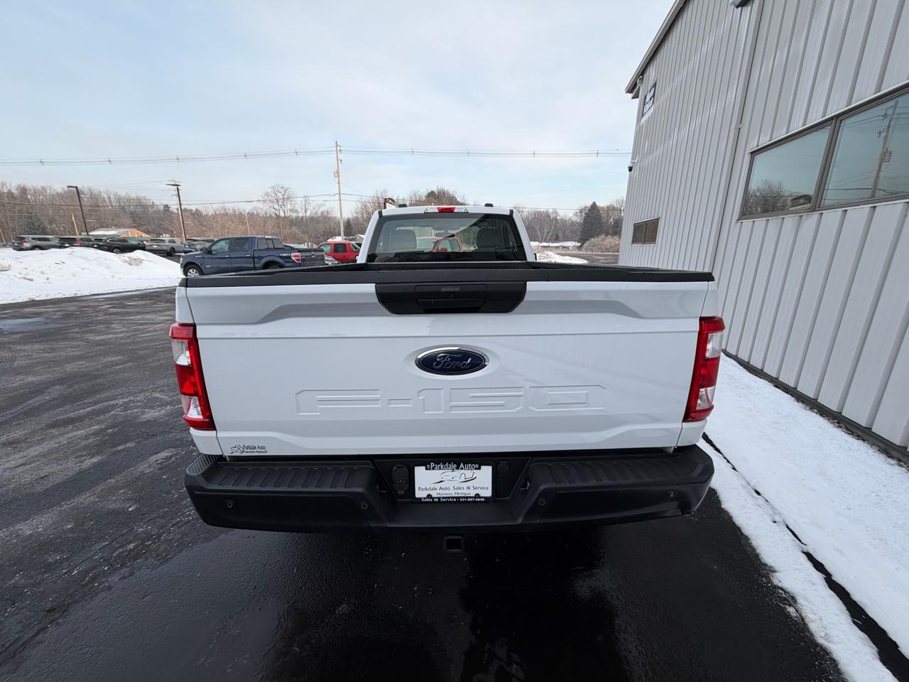 Ford F-150 XLT 4WD Reg Cab 8' Box 2021