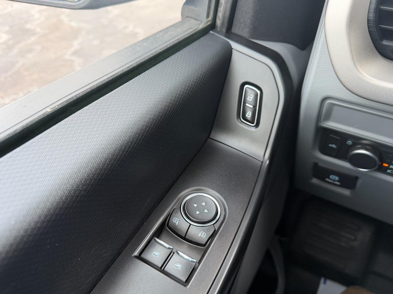 Ford F-150 XLT 4WD Reg Cab 8' Box 2021