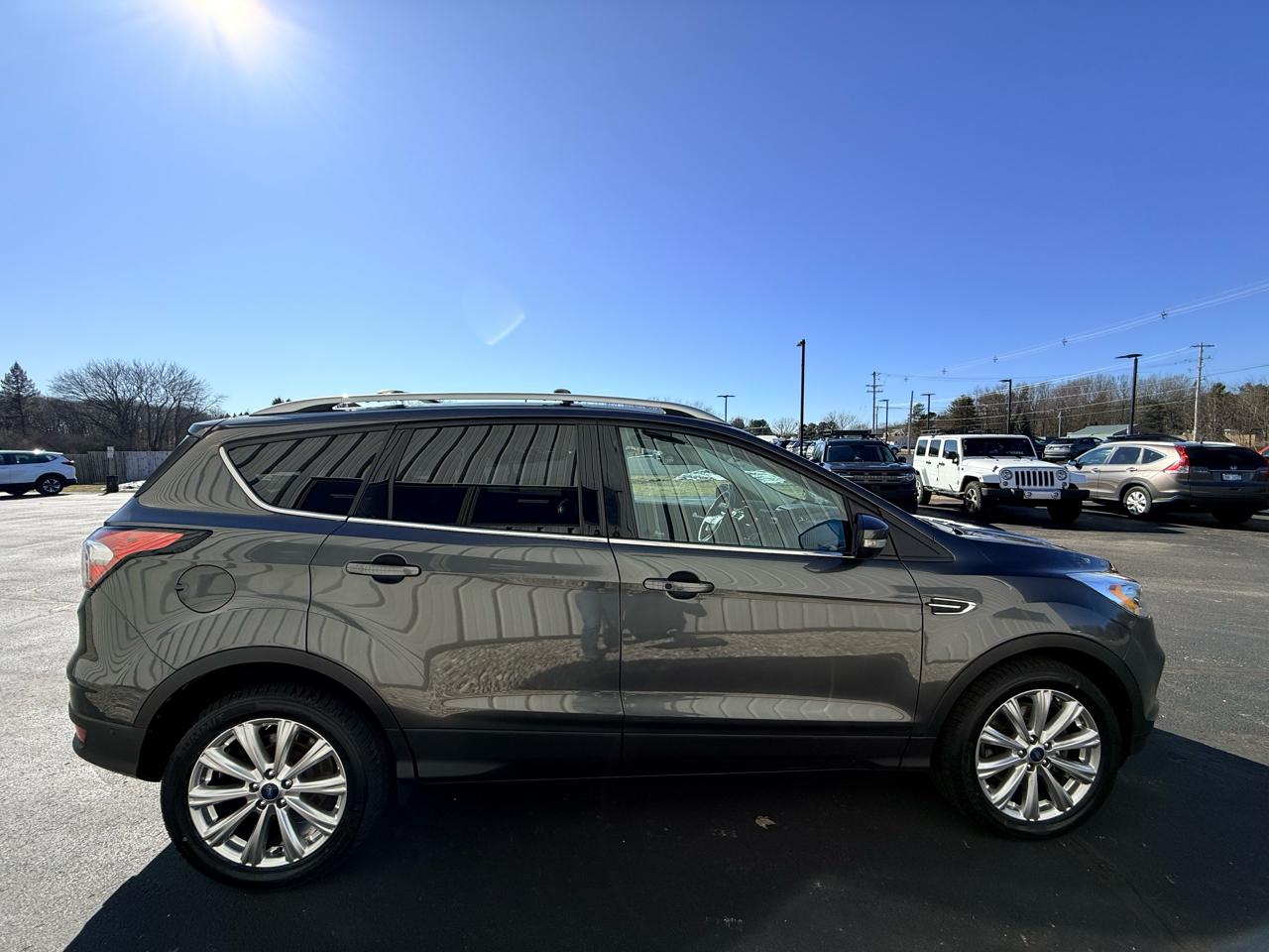 Ford Escape Titanium 4WD 2018