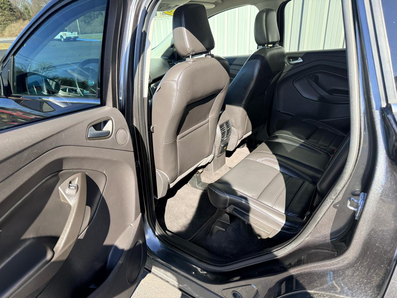 Ford Escape Titanium 4WD 2018