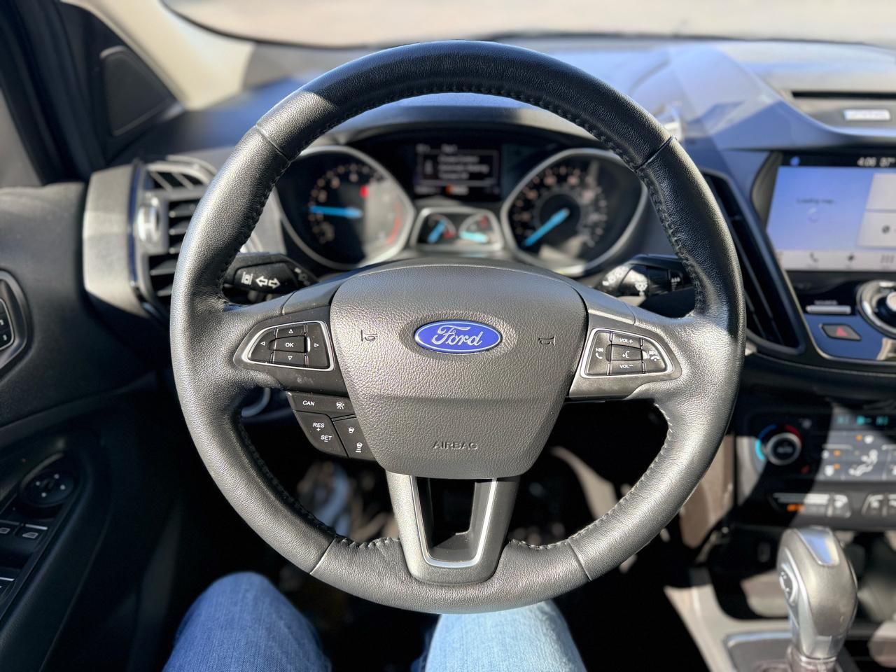 Ford Escape Titanium 4WD 2018