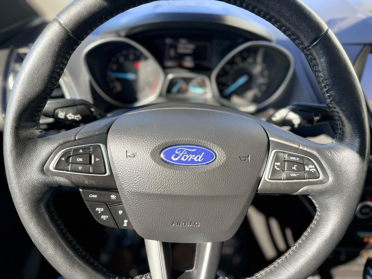 Ford Escape Titanium 4WD 2018